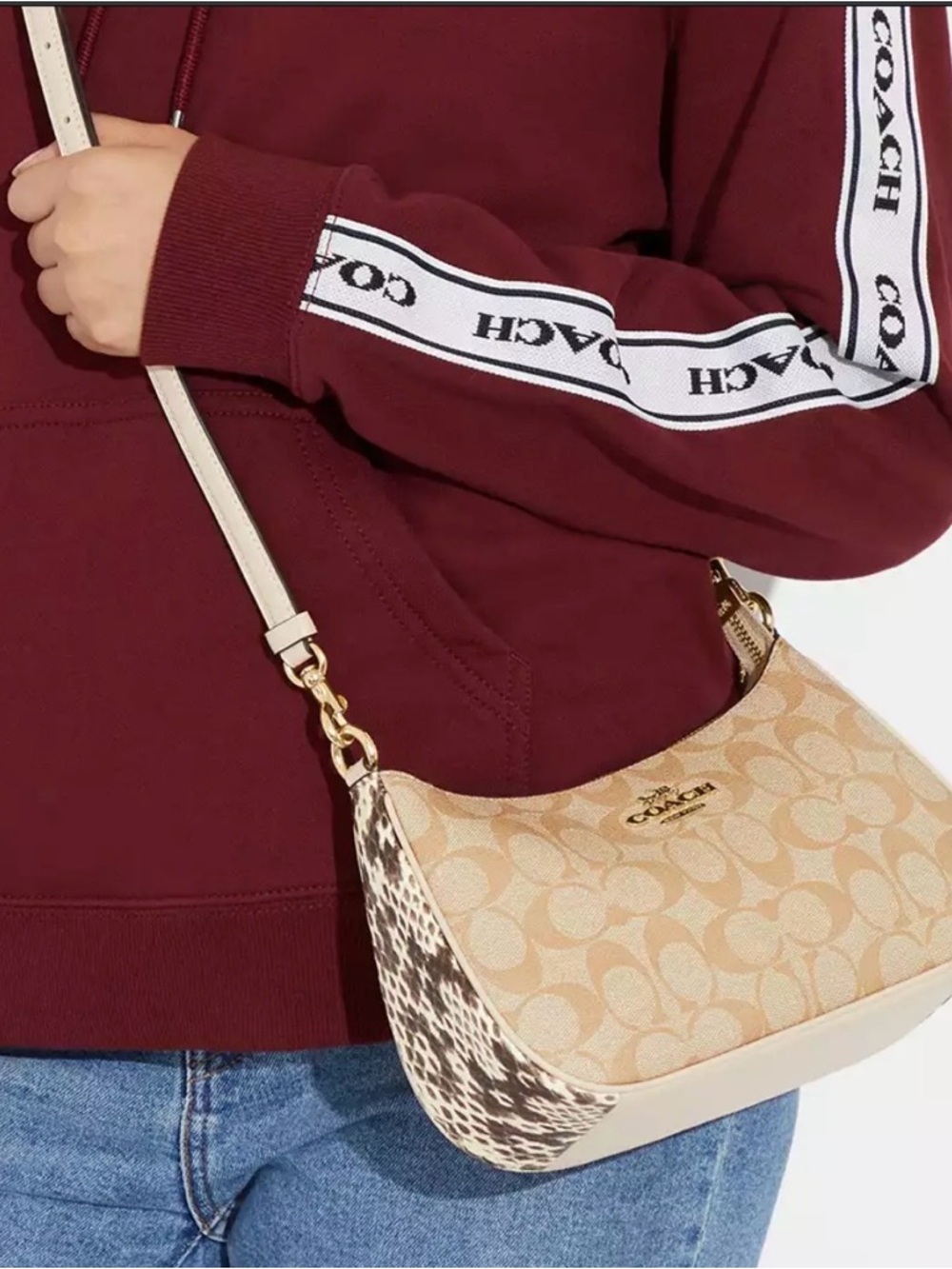 Coach Teri Shoulder Bag In Signature Canvas - Picture 10 of 10